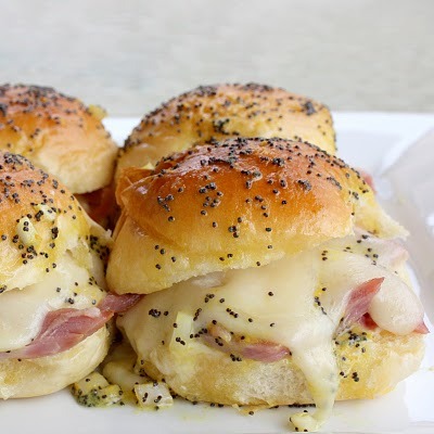 Ham_and_cheese_sliders