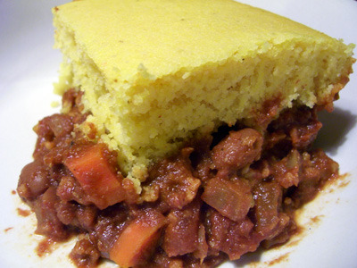 Chili_cornbread