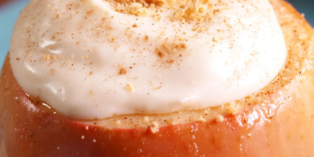 cheesecaked-apples