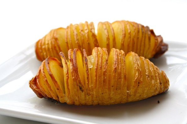Hasselback_potatoes