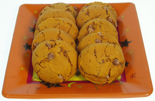 Pumpkin_chocolate_chip_cookies_med
